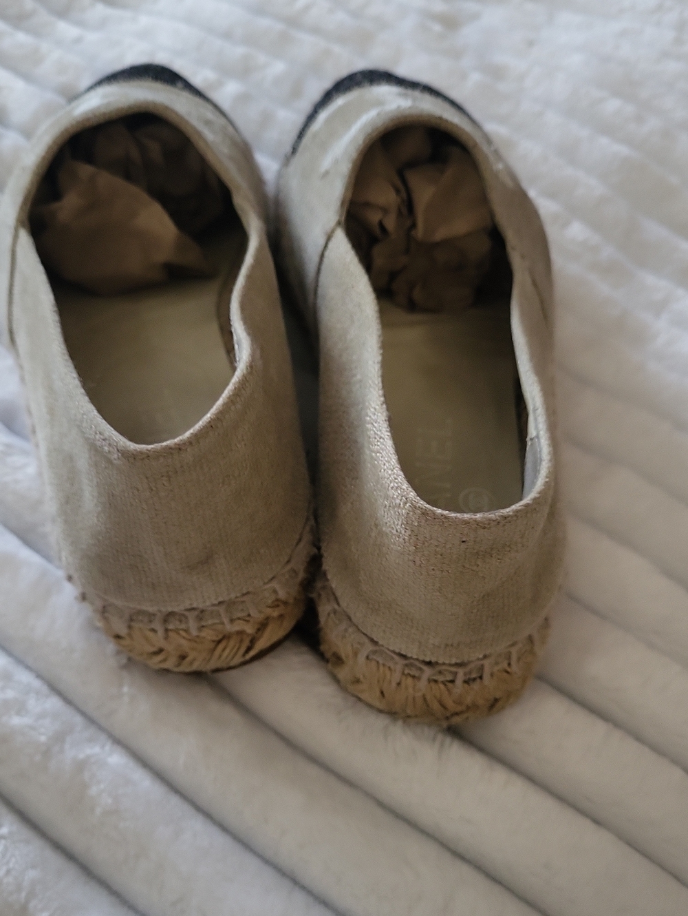Chanel Authentic canvas espadrilles white sequin CC logo Shoes - Picture 5 of 15